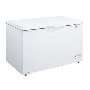 A Koolmax KMCF370W white solid lid chest freezer with a lock and key, grip handle, castors fitted, in an angled front facing view.