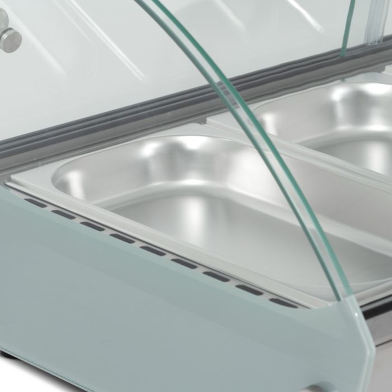 Blizzard HDC1 Counter Top Heated Merchandiser 4x GN1/3, Close Up View Of GN1/3 Pans